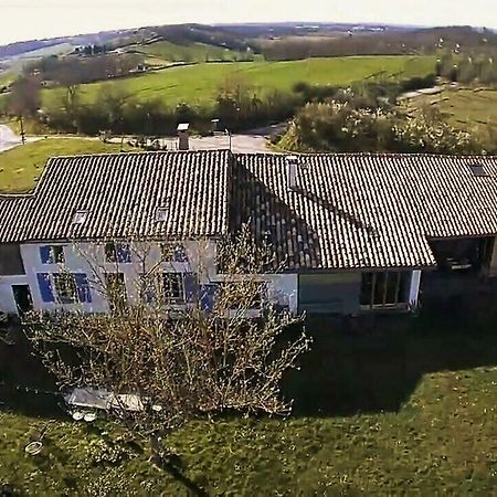 Отель Au "Bon Endroit" Genebrieres Экстерьер фото